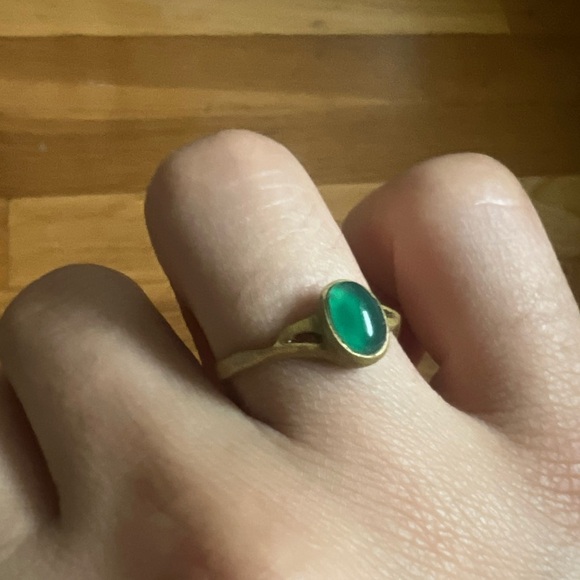 Handmade Green Onyx Gemstone Ring - Picture 4 of 5